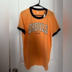 VS Pink Halloween shirt